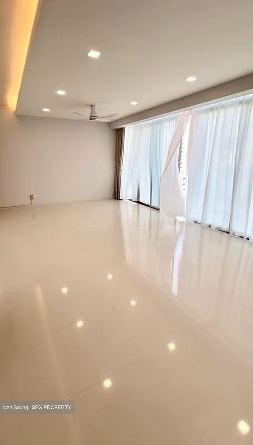 The Esta (D15), Condominium #554356991